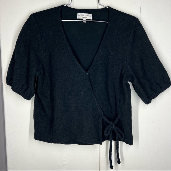 Madewell texture & thread black puff sleeve wrap top size medium - Picture 2 of 7